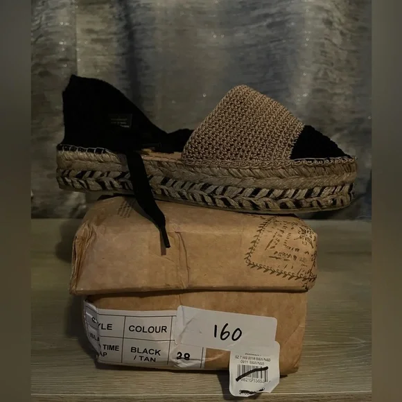 Free People Island Time Wrap Espadrille Sandal  Black/Tan Size 7 NIB - Picture 8 of 8